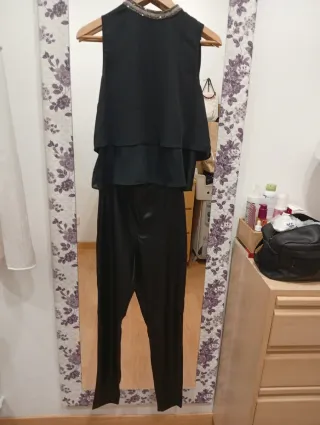 Conjunto top y leggins efecto piel