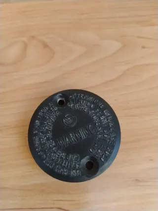 Tapones líquido frenos y embrague KTM superduke990