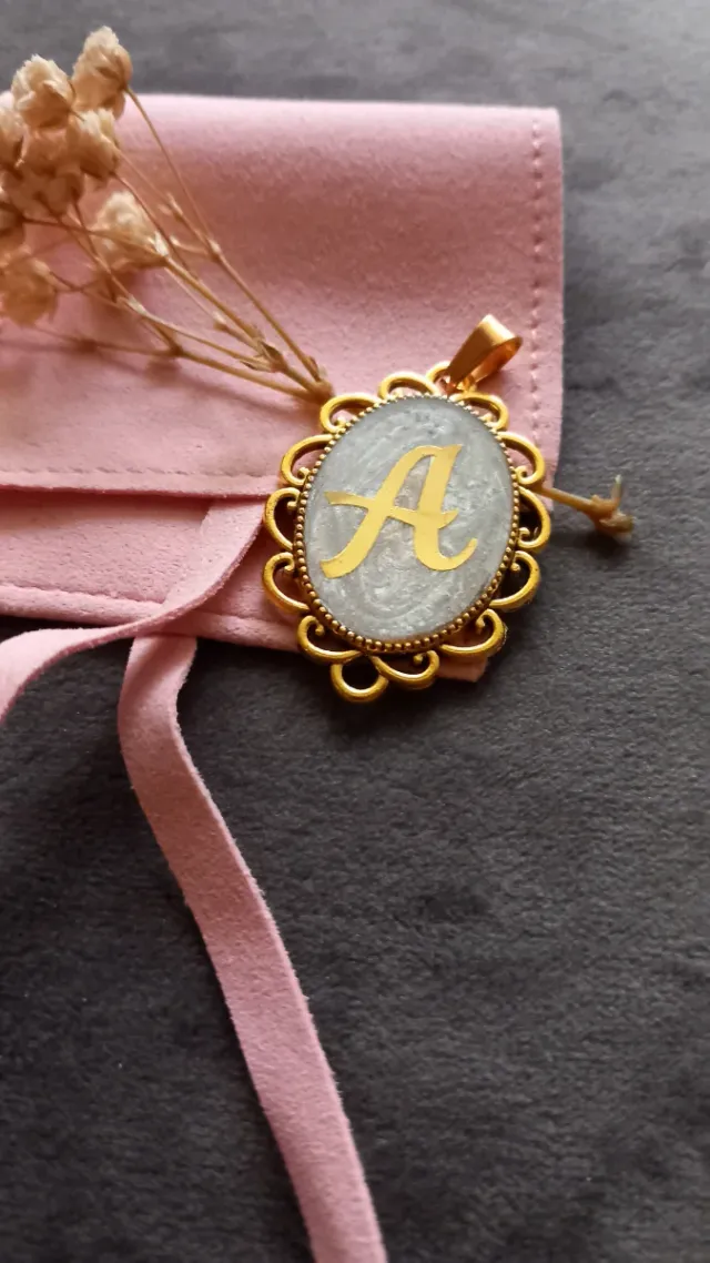 Colgante camafeo inicial Fallera/Huertana