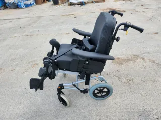 Silla de ruedas en muy buen estado