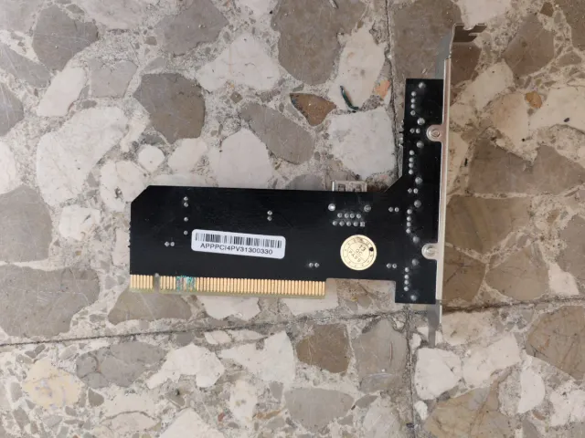 Tarjeta interna 4 puertos USB