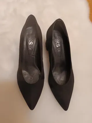 Zapatos de salón RKS ante negro