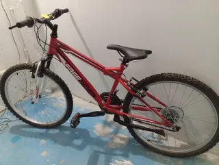 Bicicleta de Montaña Roja