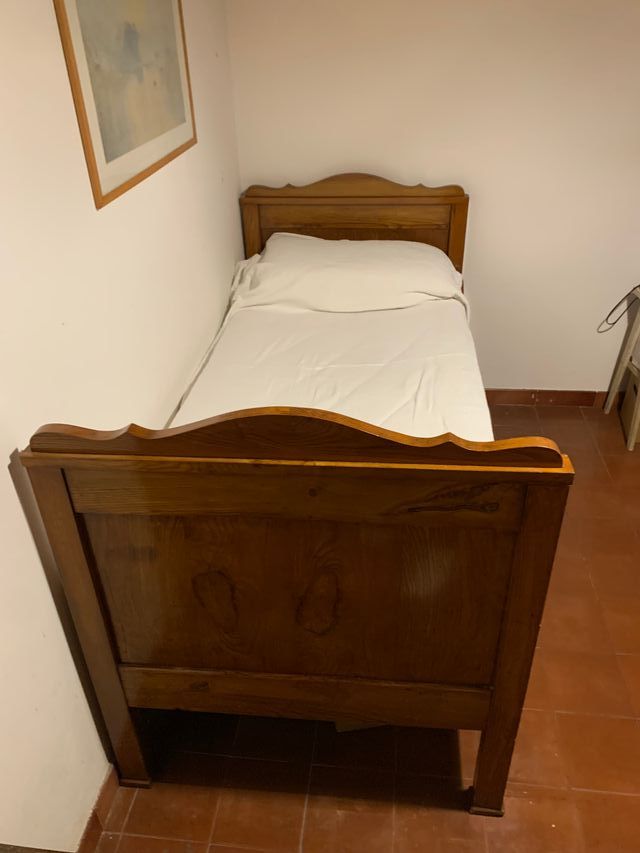 Letti gemelli in ciliegio, fine 800