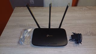 Router TP-Link Negro con Antenas