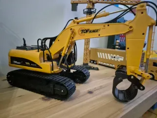 Excavadora Top Race TR 223-225 con mando