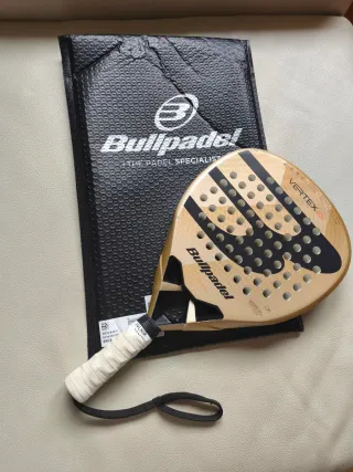 Pala Pádel Junior Bullpadel Vertex 04
