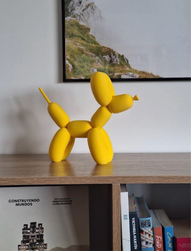 Cane a palloncino stile Jeff Koons
