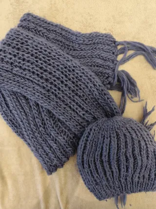 Set sciarpa e cappello blu/grigio