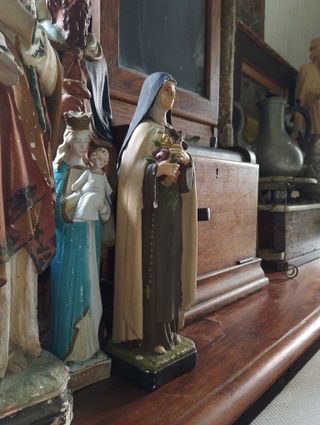 Statua religiosa antica