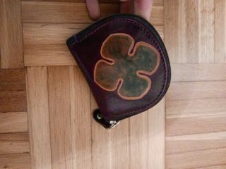 Portamonete con disegno floreale