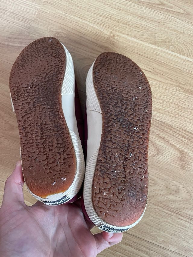 Superga granates. Solo envíos.