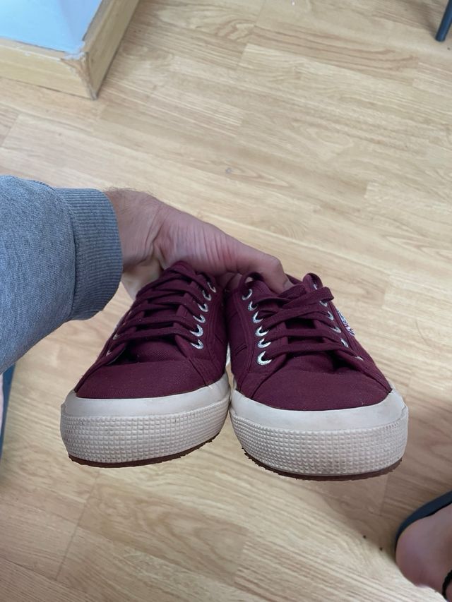 Superga granates. Solo envíos.