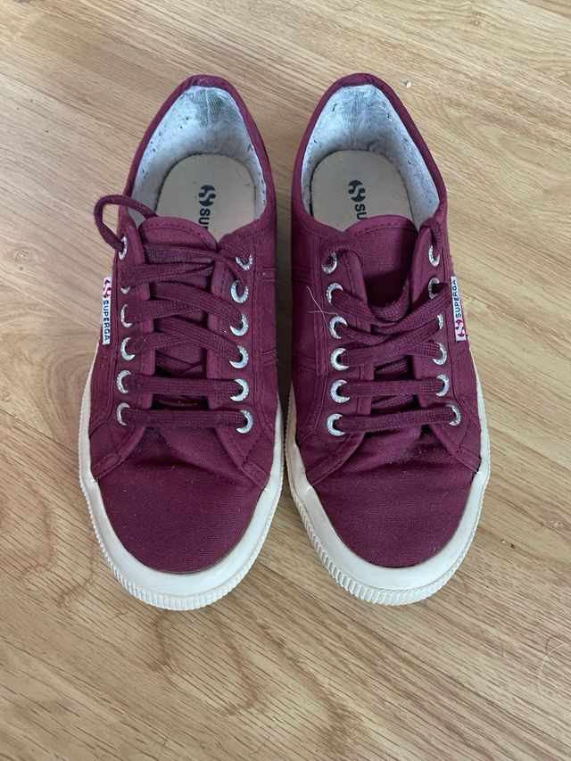 Superga granates. Solo envíos.