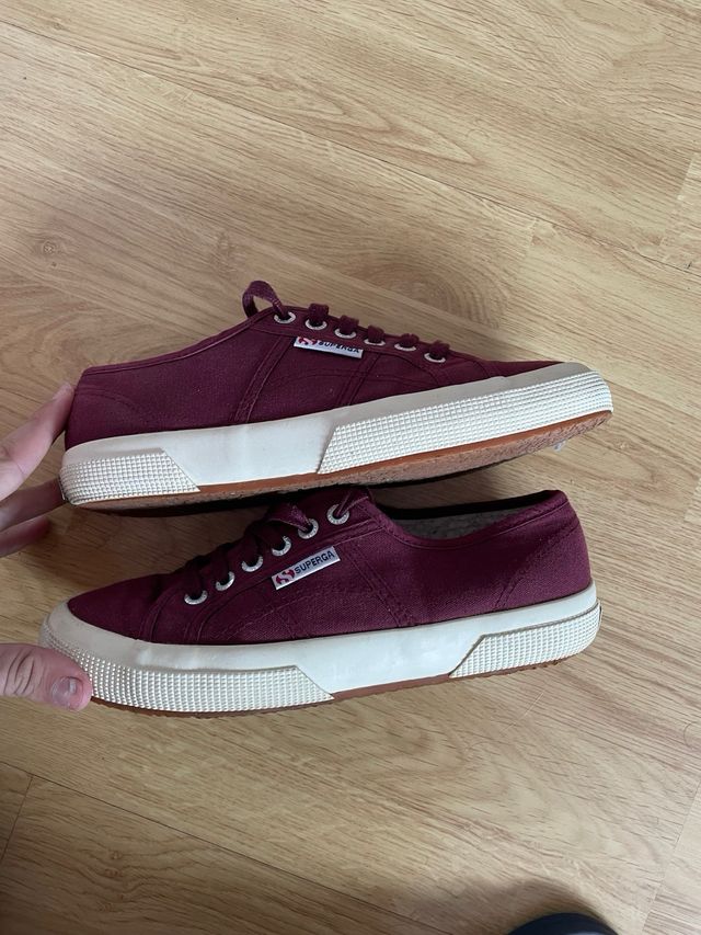 Superga granates. Solo envíos.