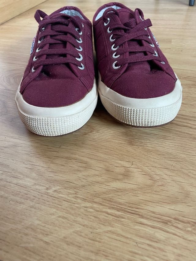 Superga granates. Solo envíos.