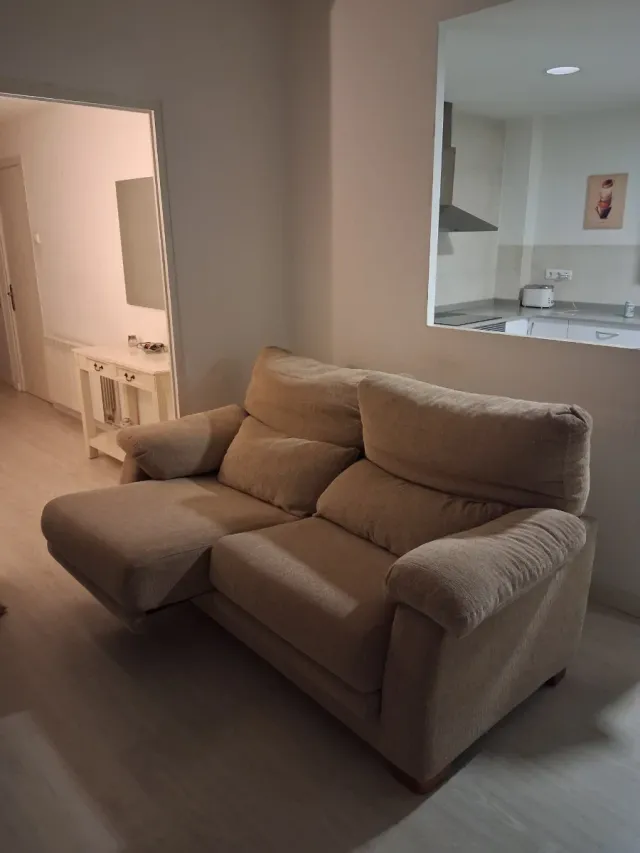 Divano + TV 32" + Mobile TV