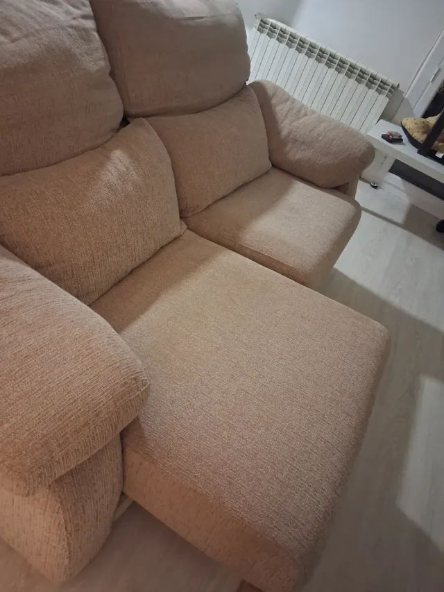 Divano + TV 32" + Mobile TV