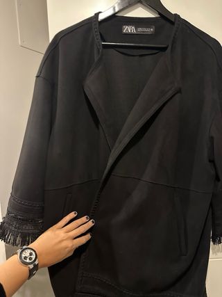 Abrigo Zara negro 