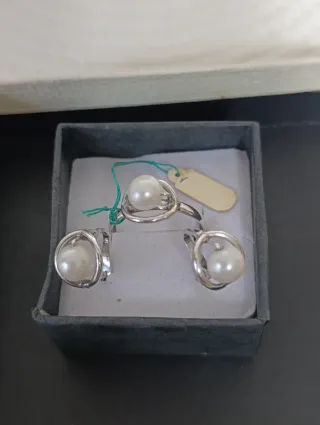 Conjunto Plata Ley Anillo y Pendientes Perla