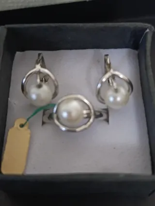 Conjunto Plata Ley Anillo y Pendientes Perla