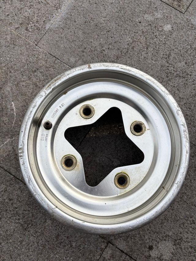 Llanta Suzuki LTZ 400 / LTR 450