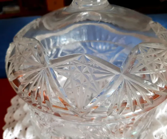 Contenitore in cristallo inciso