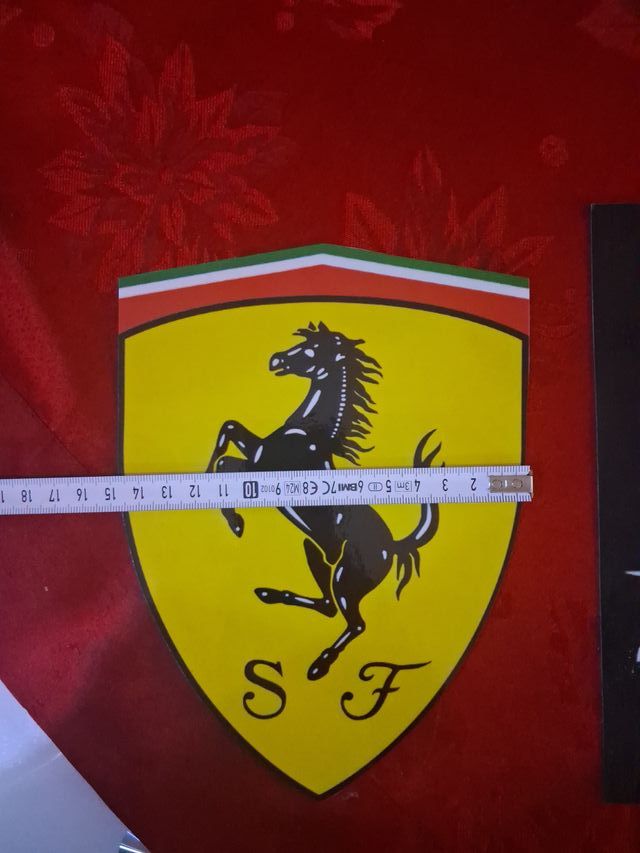 Adesivi Ferrari e Maserati