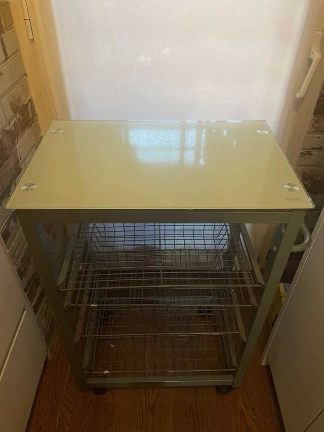 Camerino/Frutero Aluminio y Vidrio