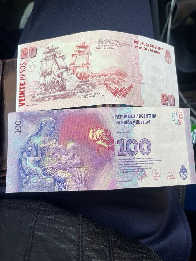 Banconote Argentina 20 e 100 Pesos