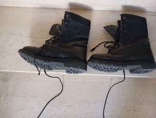 Anfibi stile militare