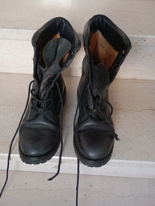 Anfibi stile militare