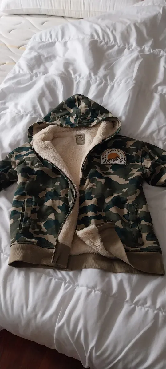 Chaqueta niño camuflaje forrada
