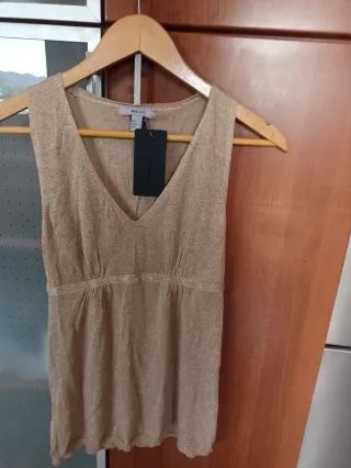 Top Dorado Mango Talla XS/34 Nuevo