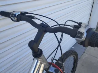 Bici de MTB de chica ALTURAS HASTA 1'75cm.