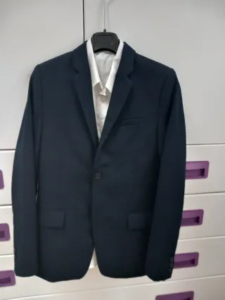 Conjunto chaqueta y camisa niño