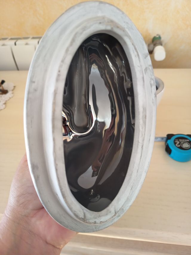 Decoración manzana cerámica dorada y blanca