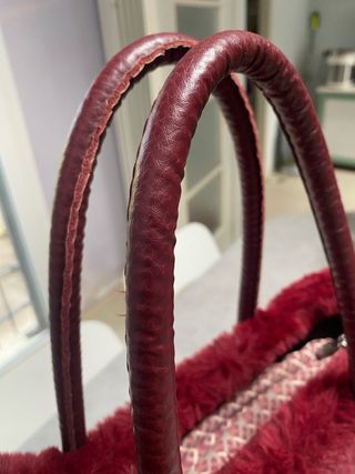 Borsa O bag grigia con inserto rosso bordeaux