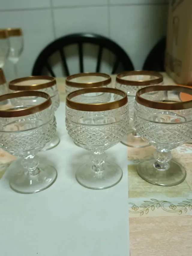 Bicchierini vintage con bordo oro