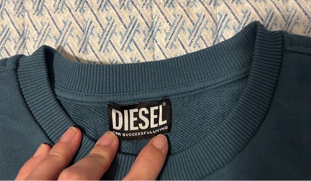 Felpa Diesel con logo rosa e blu