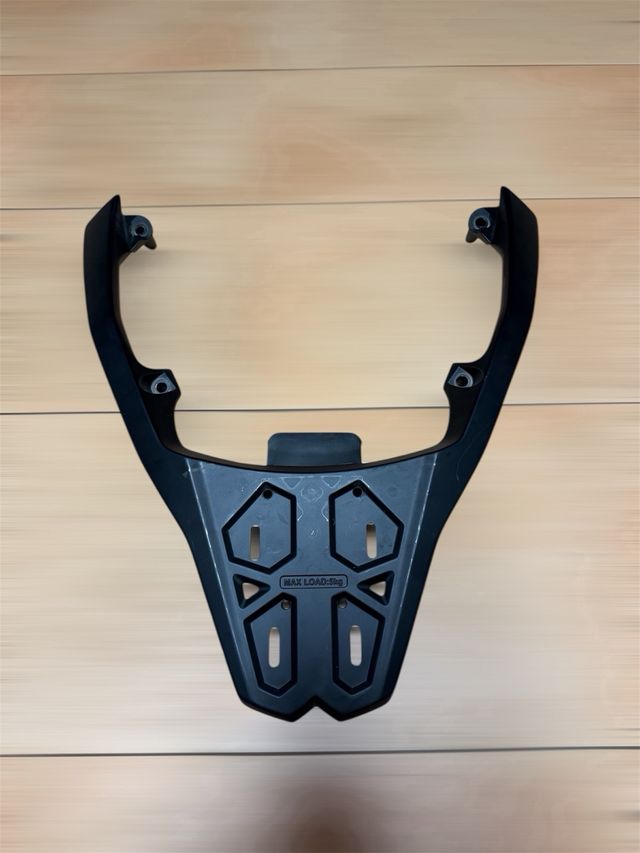 Parrilla Trasera Kymco AK 550