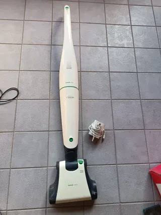Folletto Vorwerk Kobold VB100 Aspirapolvere
