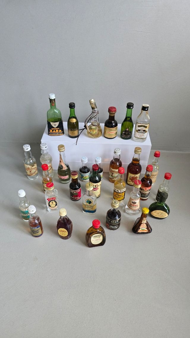 Riproduzione liquori mignon