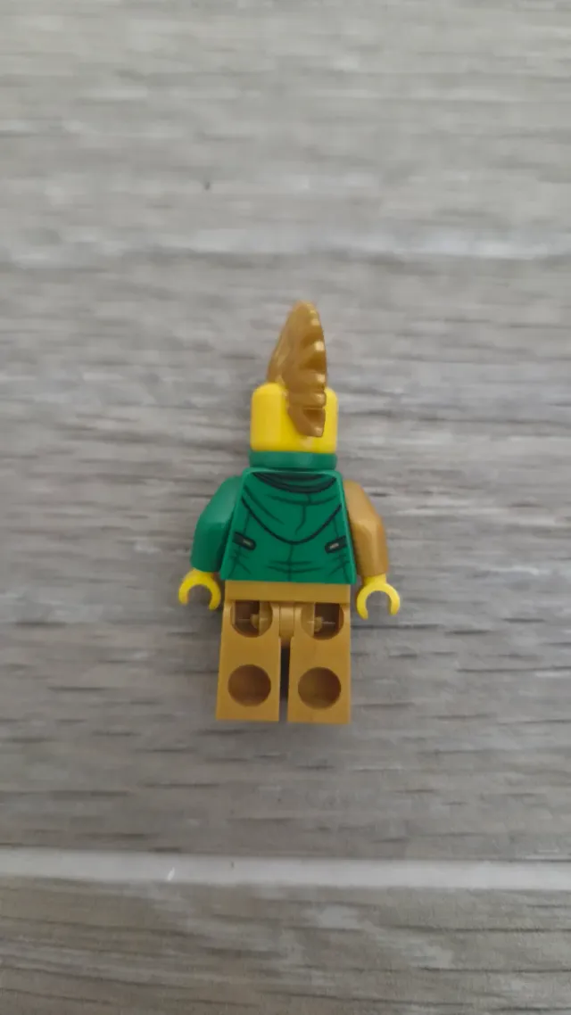 Lego Ninjago 71716 - Arcade Pod Avatar Lloyd