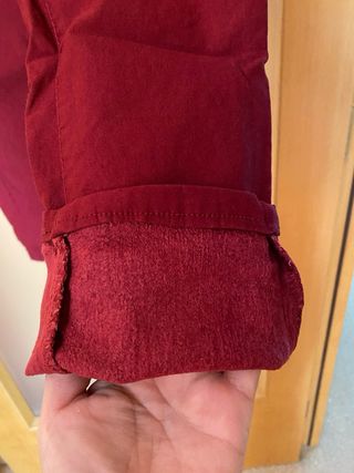 Pantalón pitillo rojo