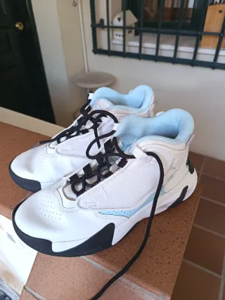 Zapatillas Baloncesto Air Jordan Talla 36.