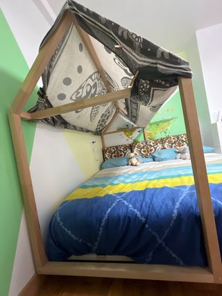 Cama Casita Montessori 90x200 cm. Incluye somier