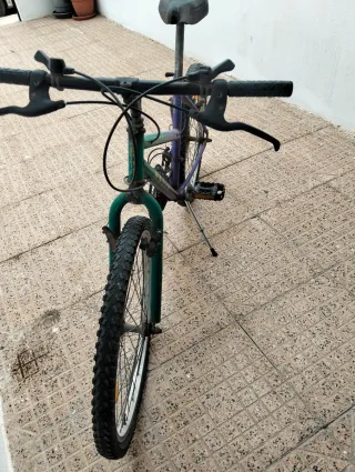 Bicicleta Montaña METTA Morado/Verde