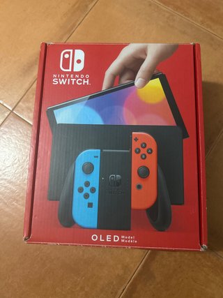 Nintendo Switch - Menos de 80h de uso .