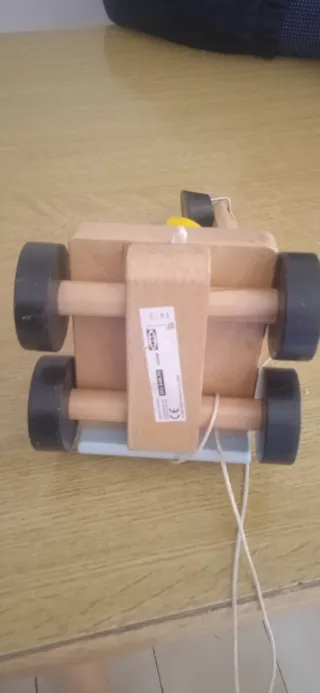 Giocattolo in legno per bambini